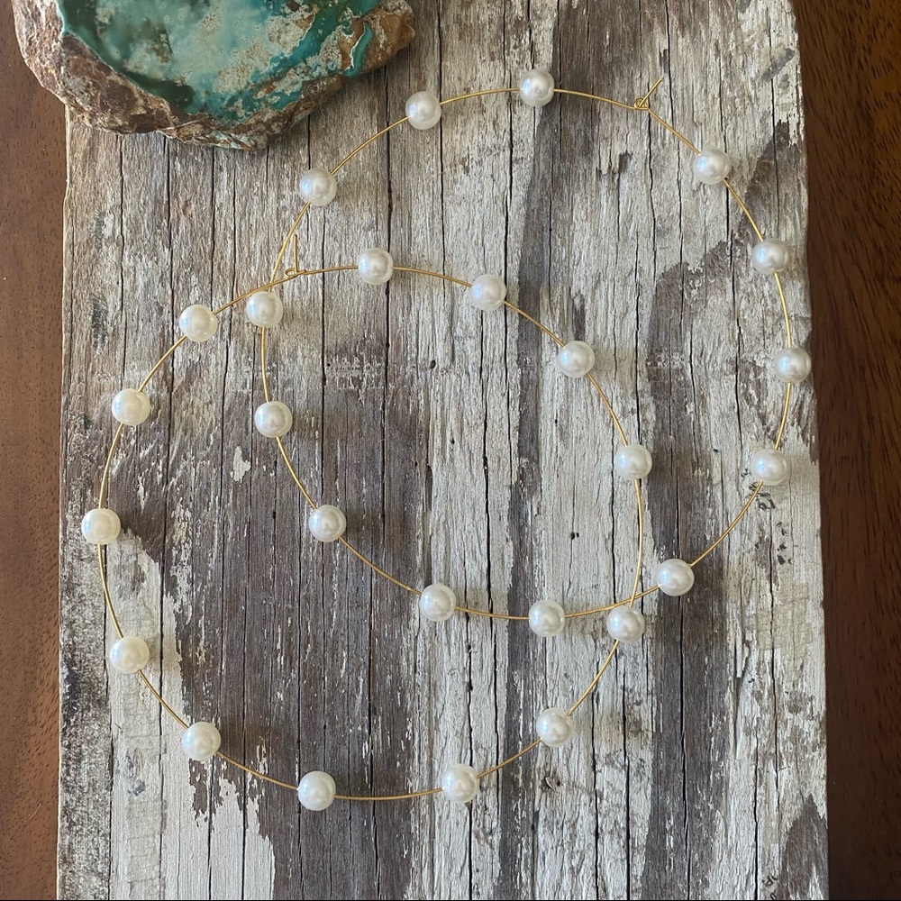 Zara Oversized Pearl Hoop Earrings - Picture 3 of 5